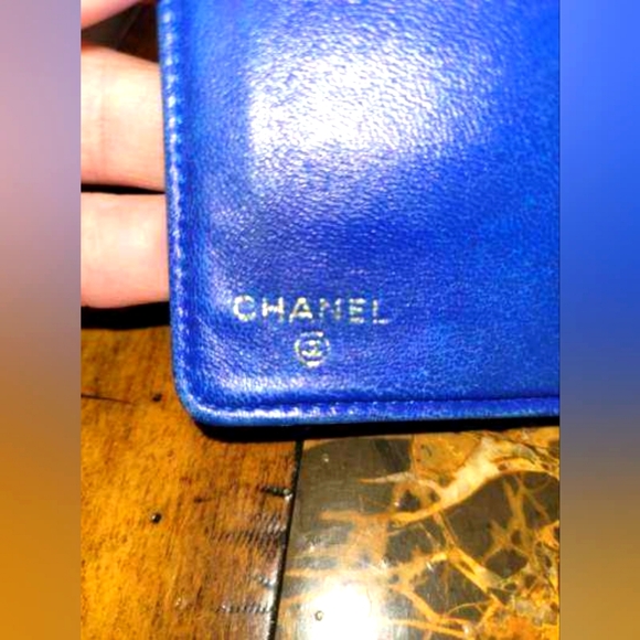 Chanel blue quilted wallet - Picture 6 of 16